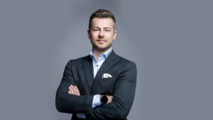 ميرزا بوكف - من المصدر