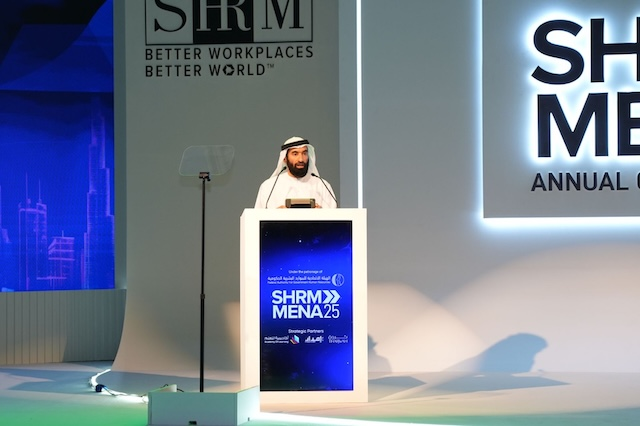 بد الله علي بن زايد الفلاسي، مدير عام دائرة الموارد البشرية لحكومة دبي