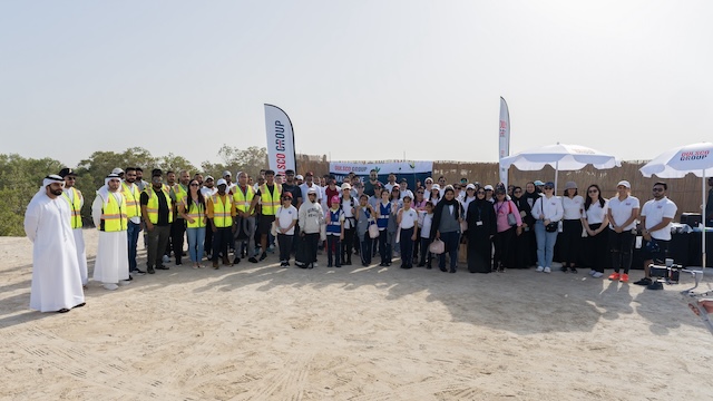 مبادرة لزراعة 1000 شجرة قرم في الإمارات