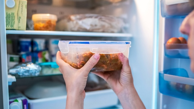 ثلاجة – من المصدر