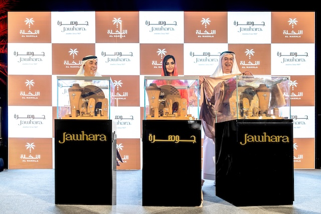 “جوهرة” تكشف عن “النخلة” المستوحاة من شجرة الحياة