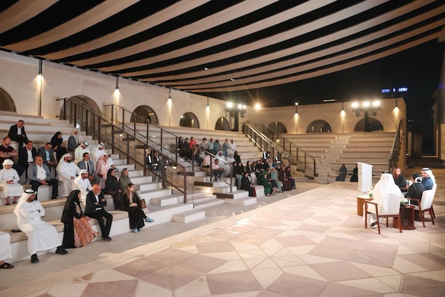 مركز أبوظبي للغة العربية يطلق مبادرة “الصورة شاهد”